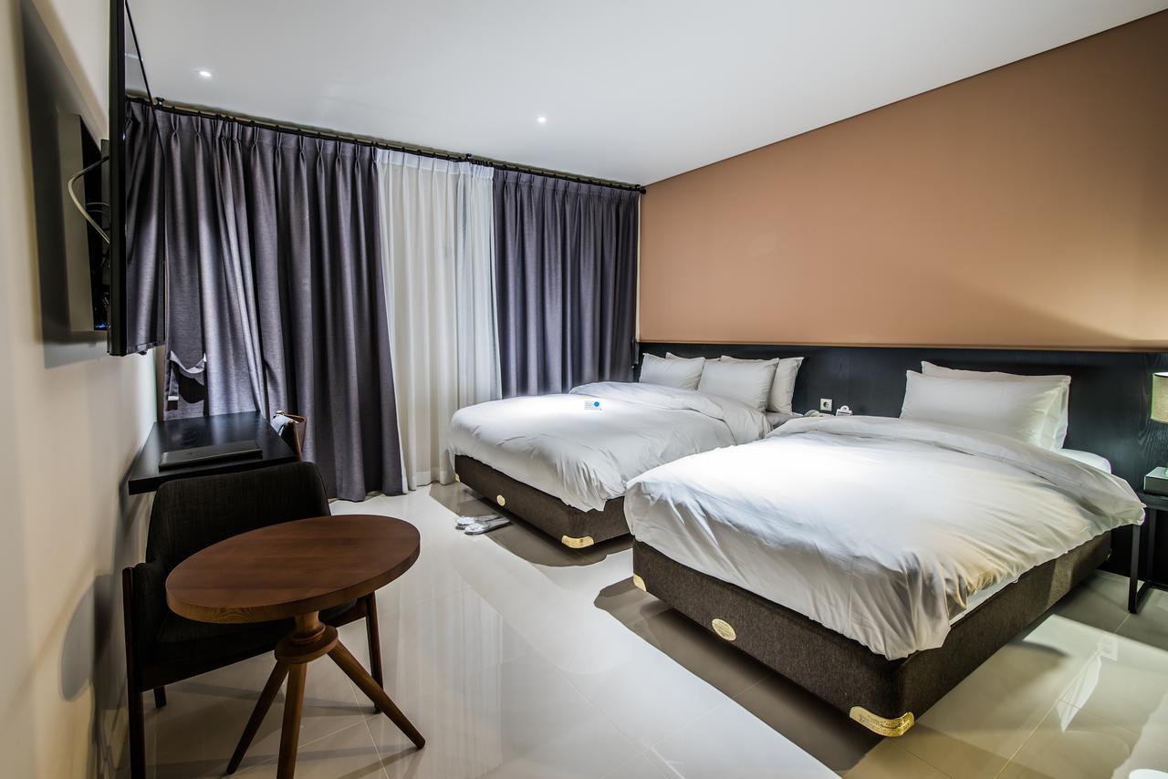 Rivertain Hotel Тегу Екстериор снимка