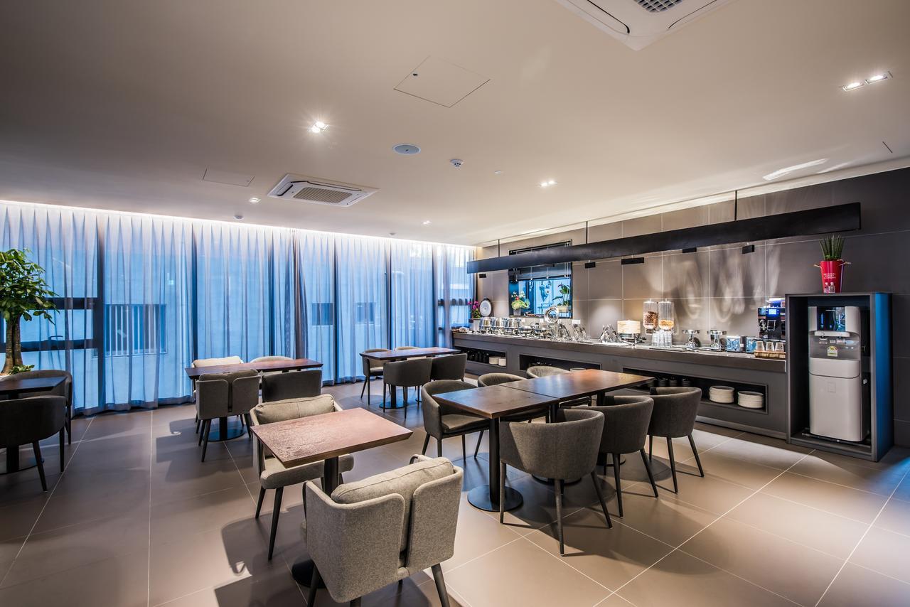 Rivertain Hotel Тегу Екстериор снимка