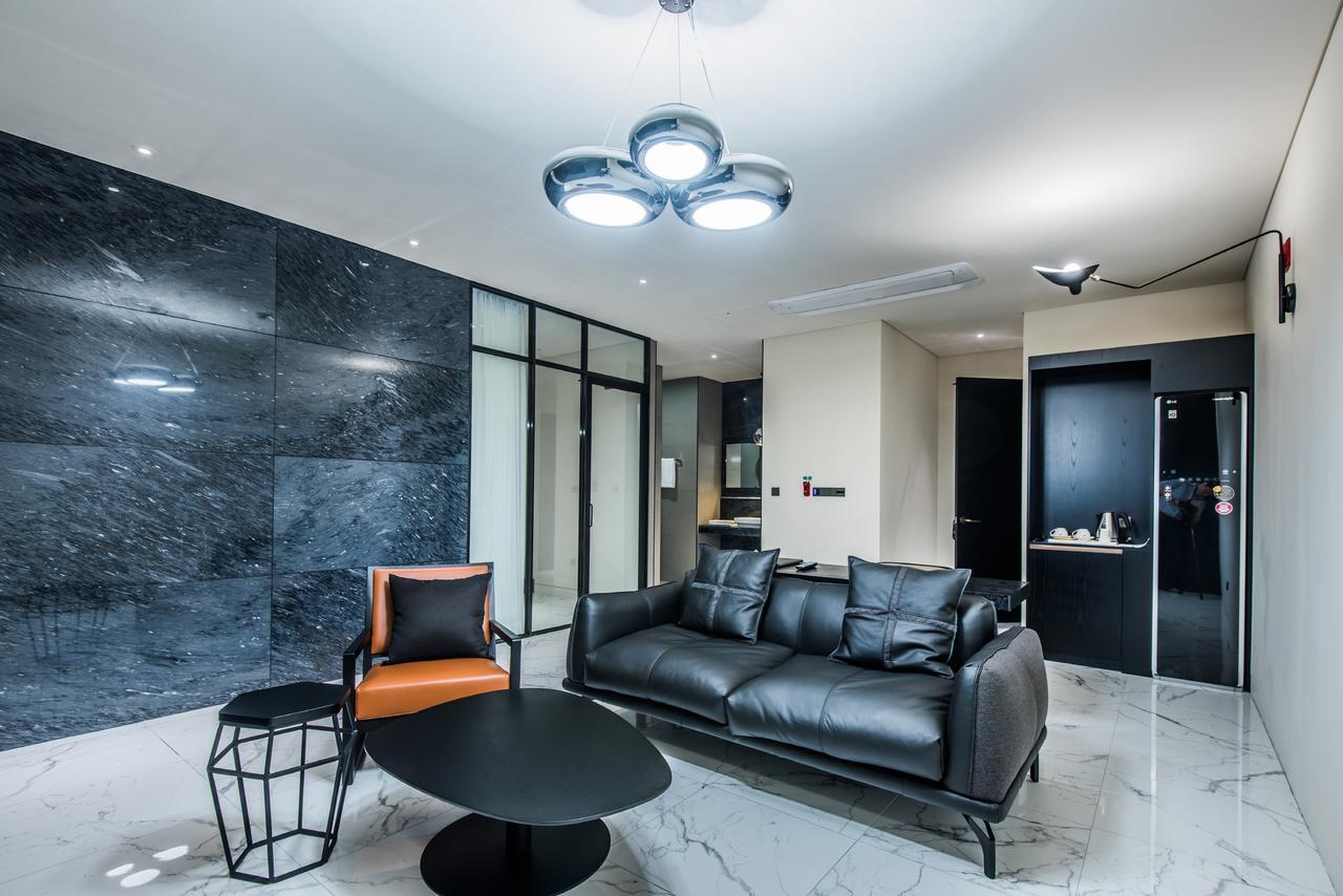 Rivertain Hotel Тегу Екстериор снимка